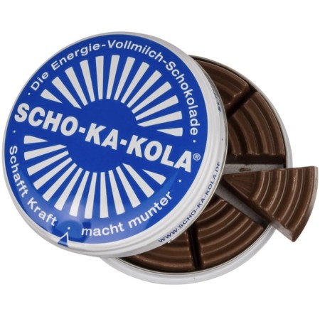 Czekolada mleczna z kofeiną Scho-Ka-Kola 100g (niebieski pojemnik) + zawartość