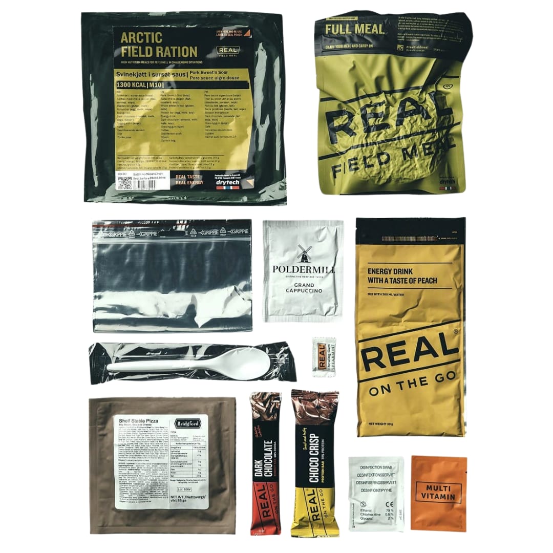 Zawartość Norweskiej arktycznej racji żywnościowej: danie główne + przekąski i akcesoria z dodatkami